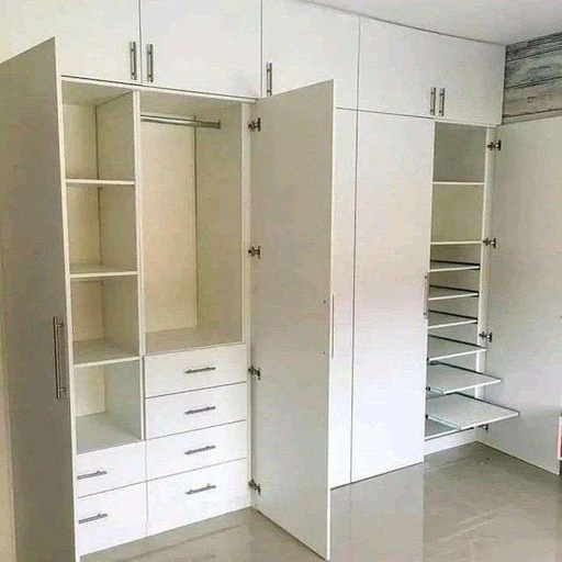 ዘመናዊ ቁም ሳጥን